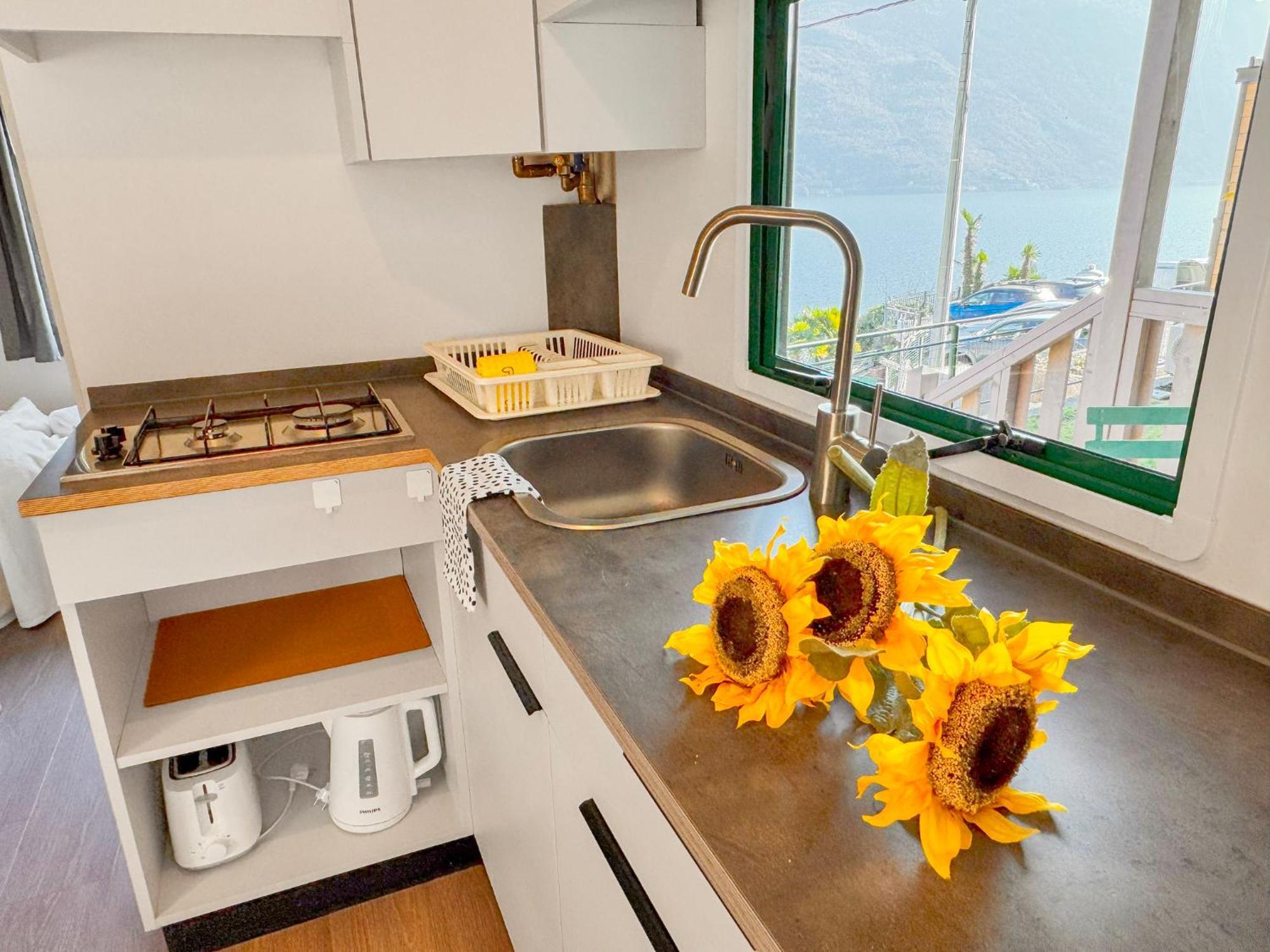 Lakeview Cannobio Camping & Resort Bagian luar foto